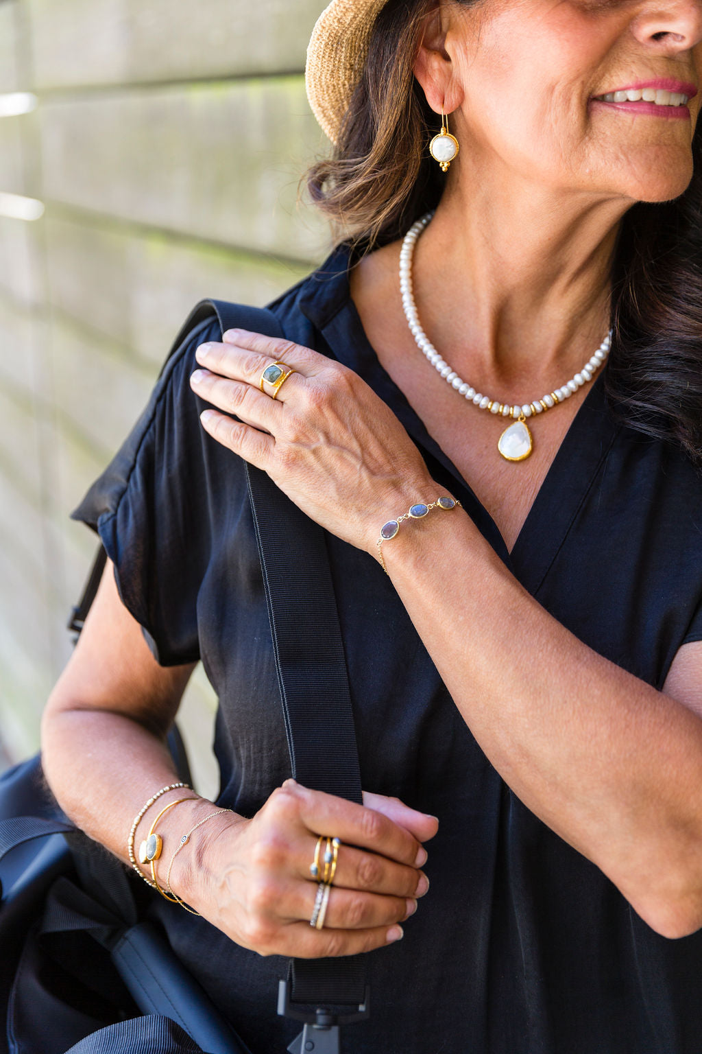 Necklace - Antika - Pearl and Moonstone