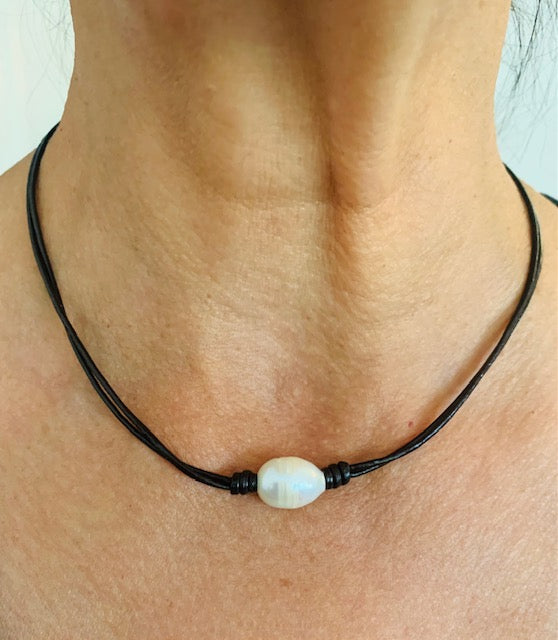 White Freshwater Pearl and Leather Necklace