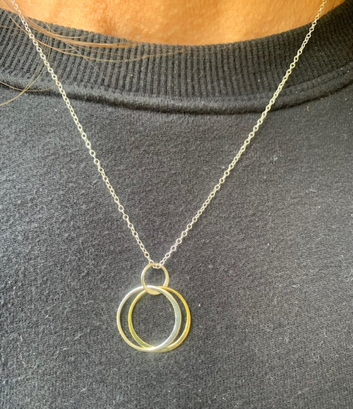 Interlocking Mixed Metal Circle Necklace