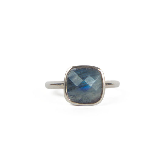Ring - Silver - Small Stone Labradorite - Beksan Designs
